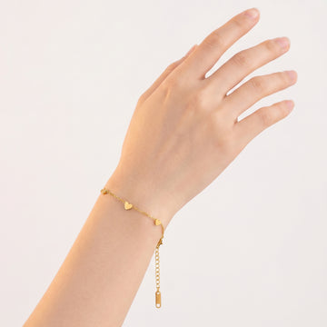 18K Gold Plated Three Hearts Bracelet – Dainty Graduated Heart Station Chain, Stainless Steel, Waterproof