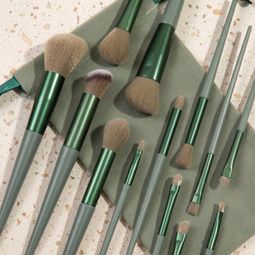 13Pcs Makeup Brush Set with Pouch – Soft Fiber Bristles