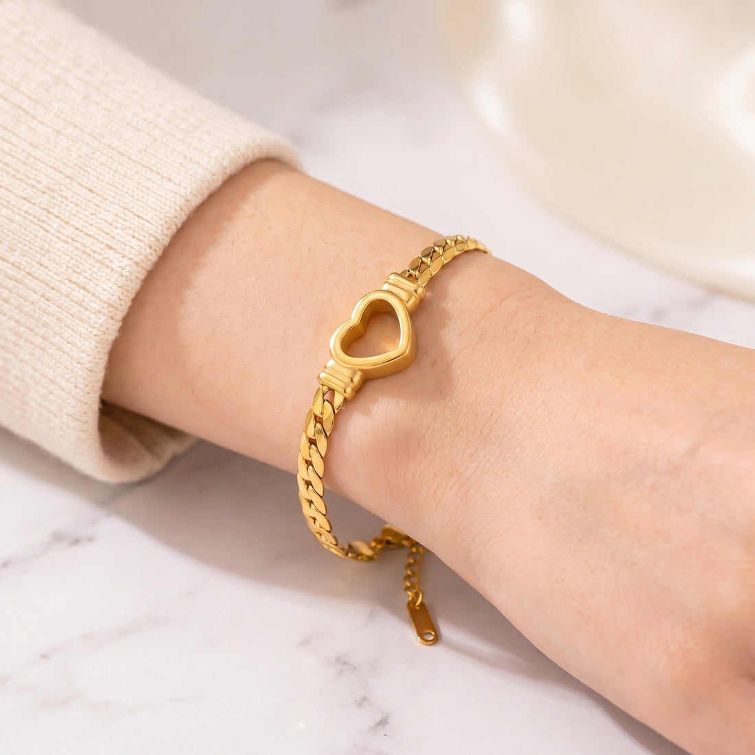 18K Gold Plated Stainless Steel Heart Bracelet – Chunky Curb Chain Open Heart Charm Bracelet, Adjustable, Waterproof